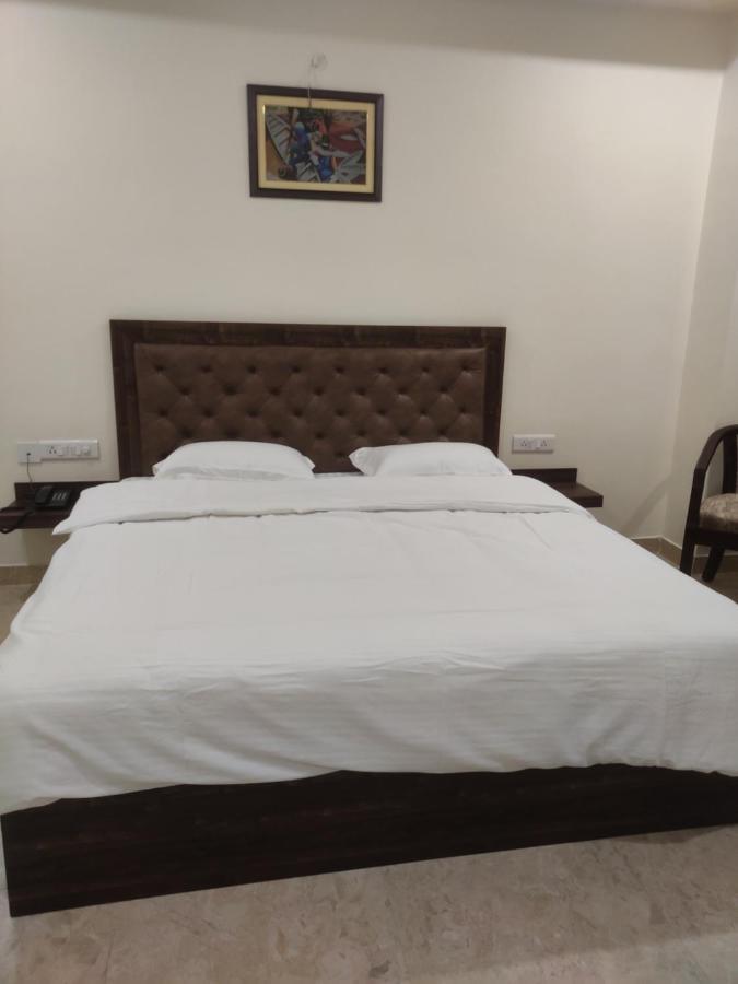 Antares By Rajlaxmi Lucknow Exterior photo